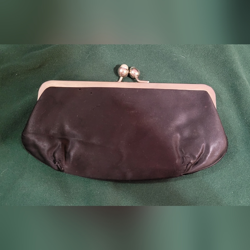 Vintage 50's clutch purse.